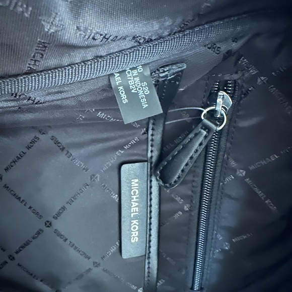 MICHAEL KORS CONNIE BRIGHT WHT MD BACKPACK - Picture 13 of 13